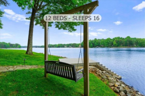 Grand Bay w/Hot Tub, 440' Shoreline & Optional Boat Rental